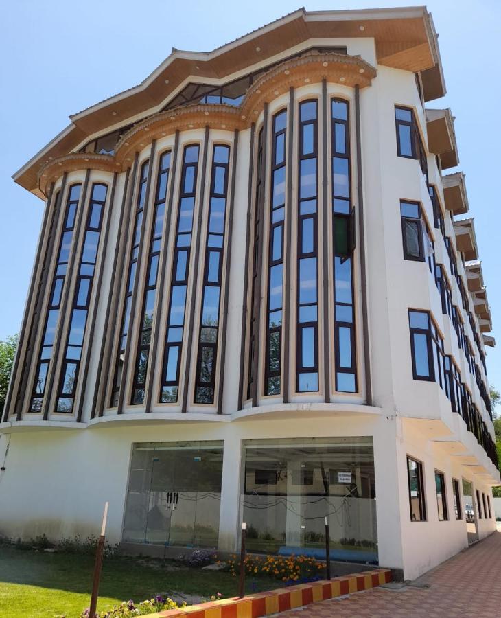 Hotel Zoon Dabb Srinagar Airport Kashmir Exterior photo