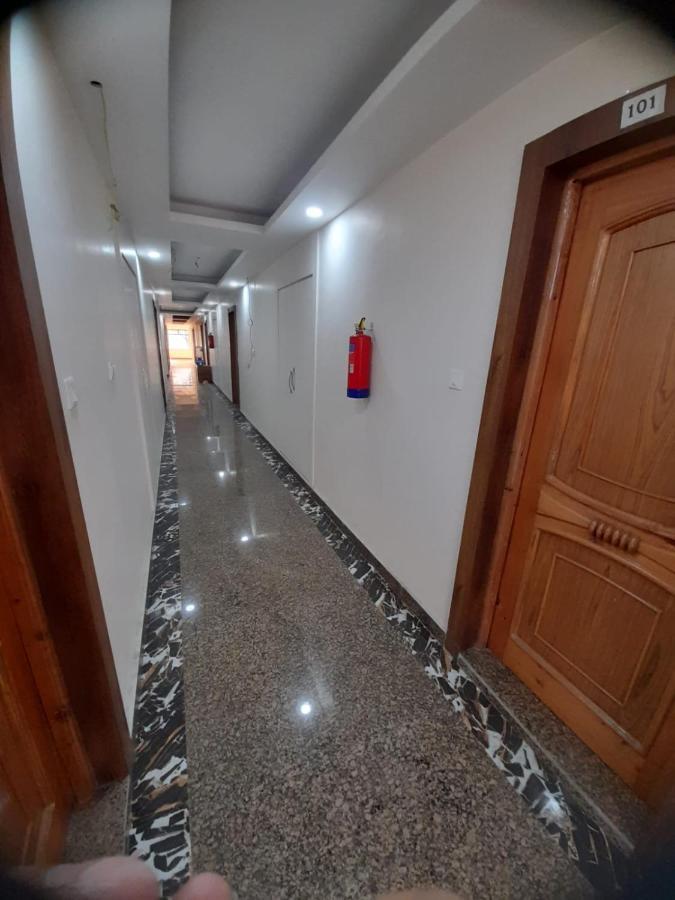 Hotel Zoon Dabb Srinagar Airport Kashmir Exterior photo