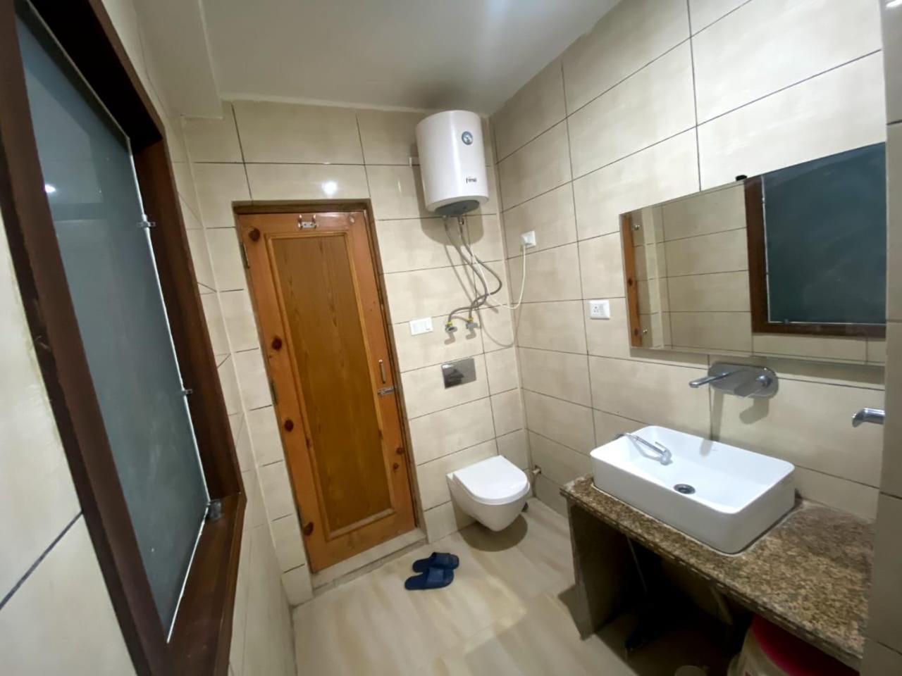 Hotel Zoon Dabb Srinagar Airport Kashmir Exterior photo